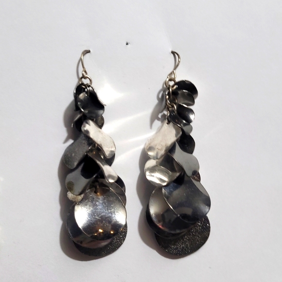 4 pairs of earrings - Picture 4 of 5